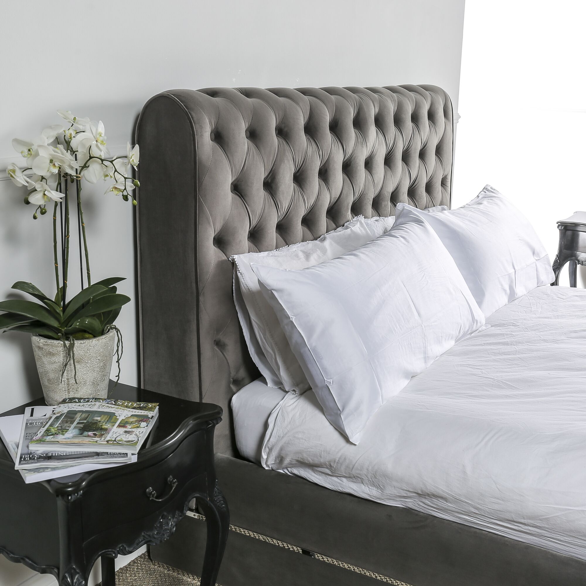 Annabelle Luxurious Grey Velvet Chesterfield King Size Bed - Image 3