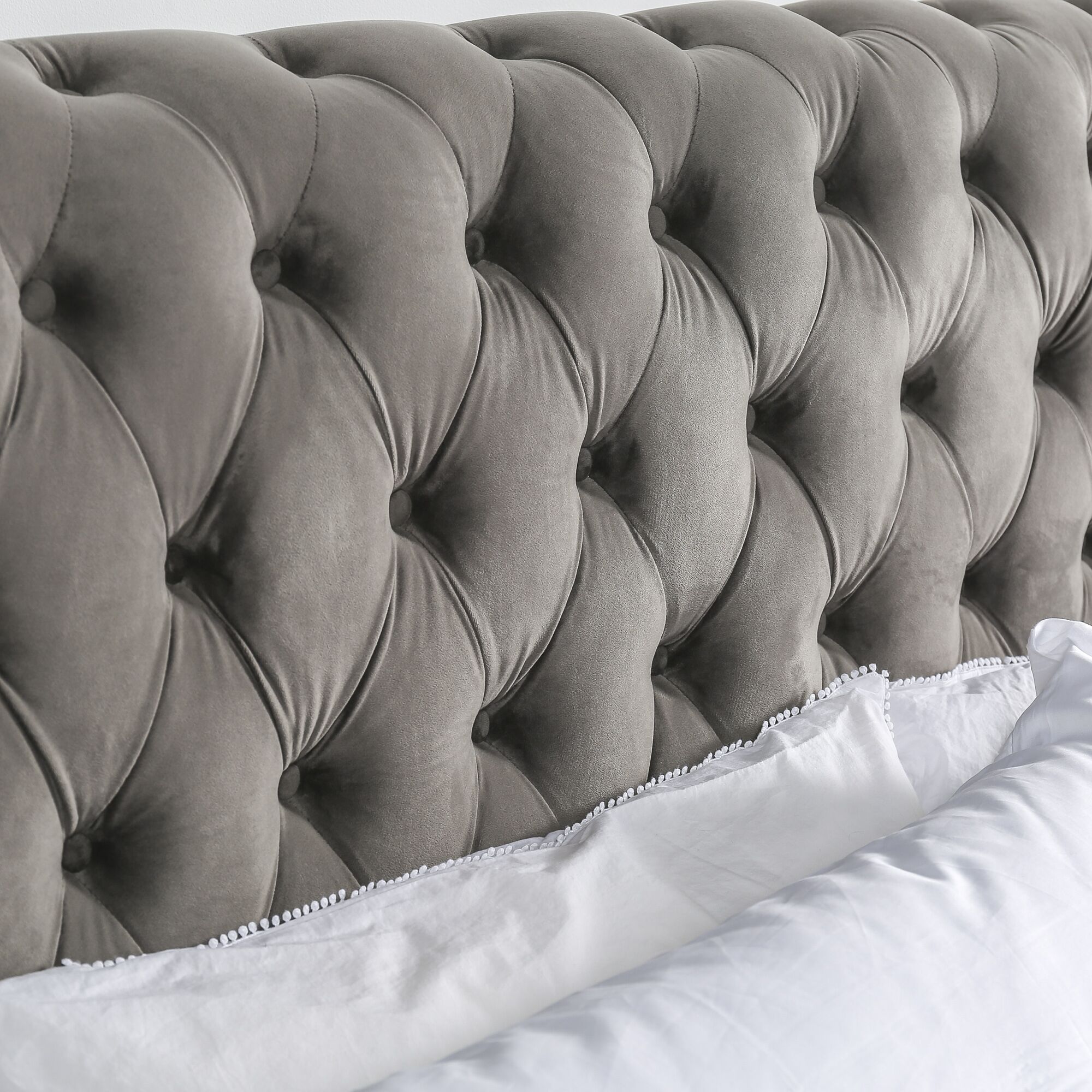 Annabelle Luxurious Grey Velvet Chesterfield King Size Bed - Image 4