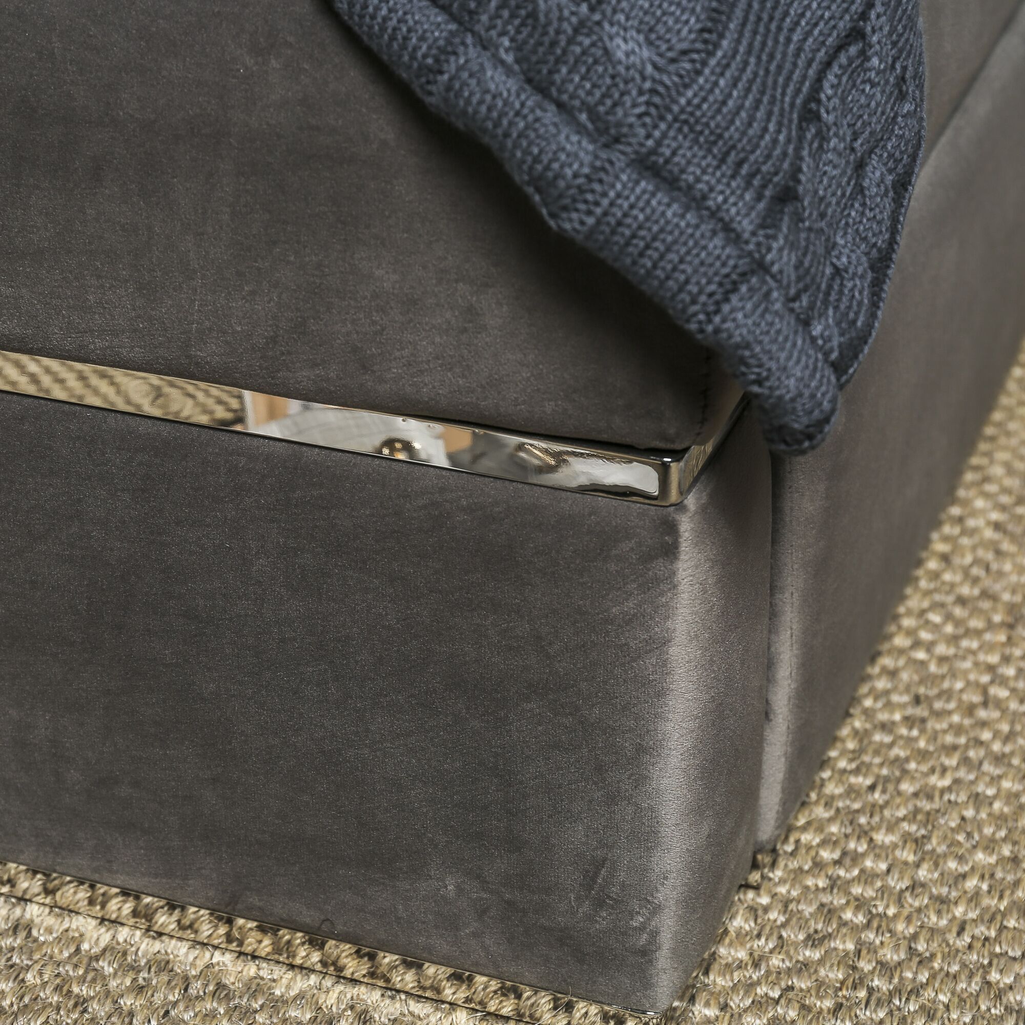 Annabelle Luxurious Grey Velvet Chesterfield King Size Bed - Image 8
