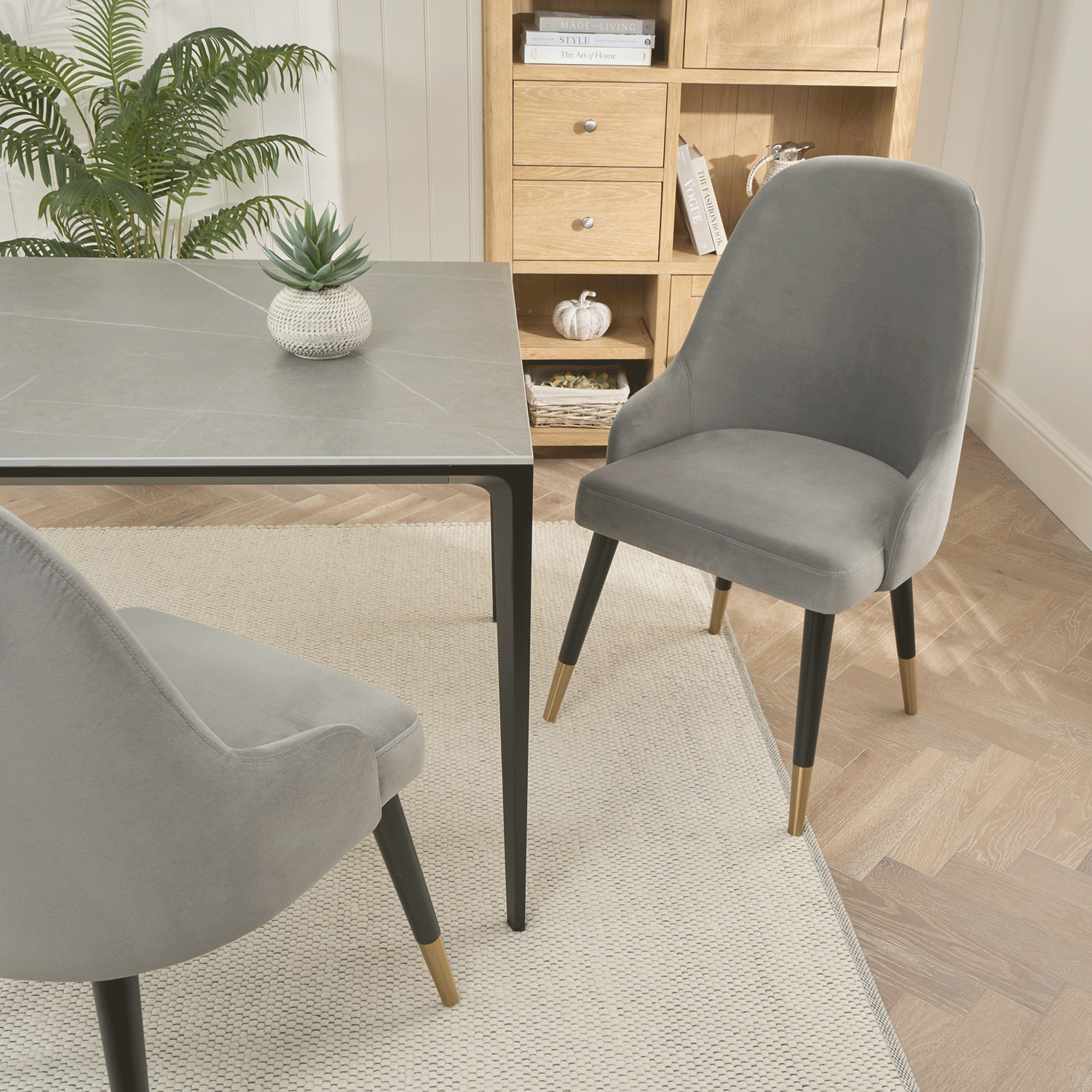 Bellagio 160cm Grey Sintered Stone Dining Table with Black Contemporary Base - Image 5