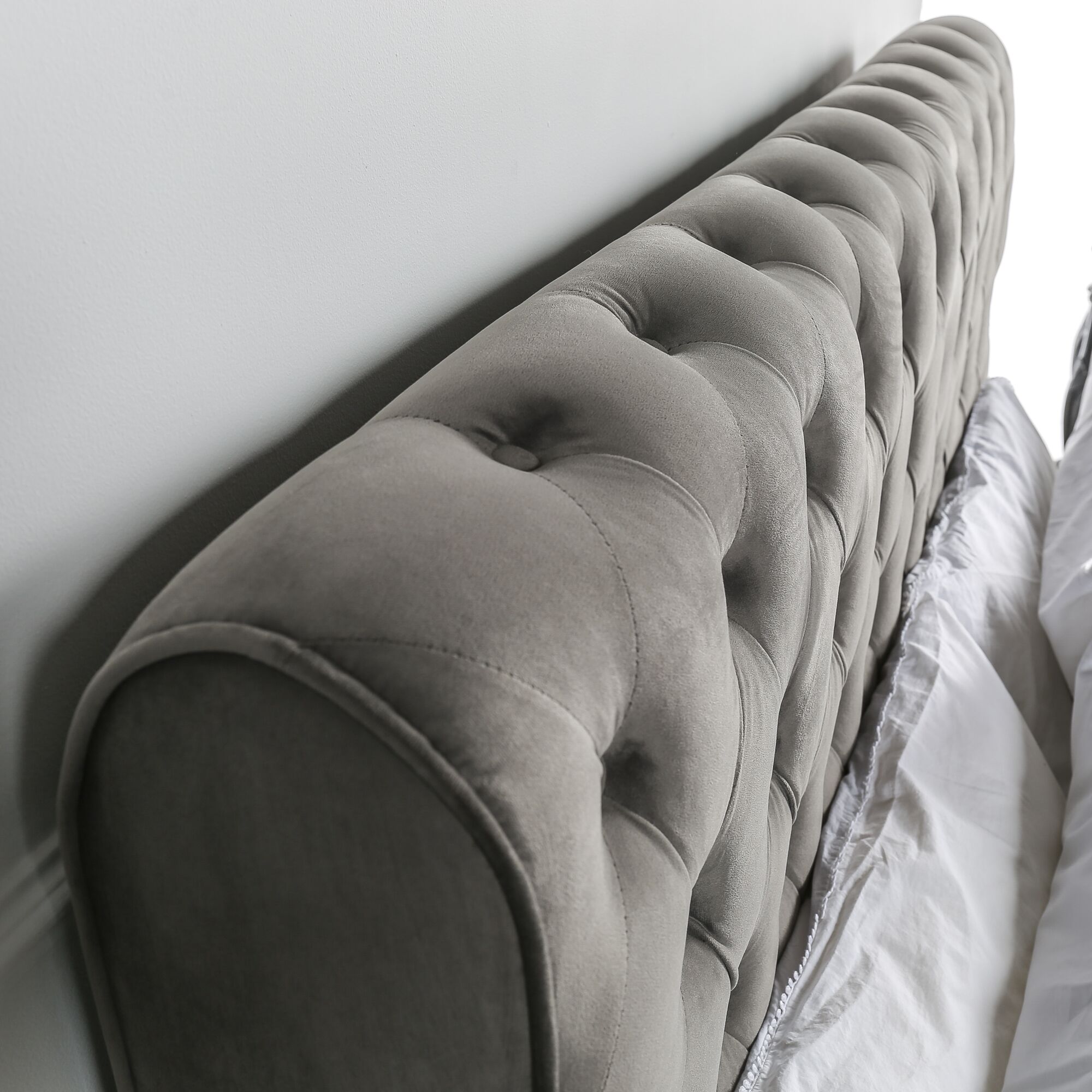 Annabelle Luxurious Grey Velvet Chesterfield King Size Bed - Image 5